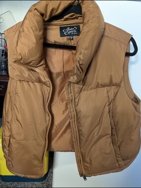 Golden Brown Puffer Vest - Seelen Hearts